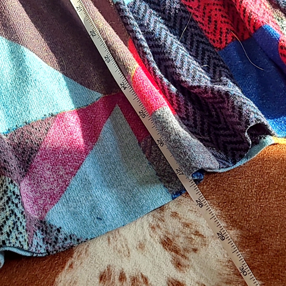 Colorful Geometric Patterned Skirt - Picture 7 of 11